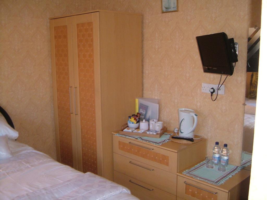 Tremains Guest House ブリジェンド 部屋 写真